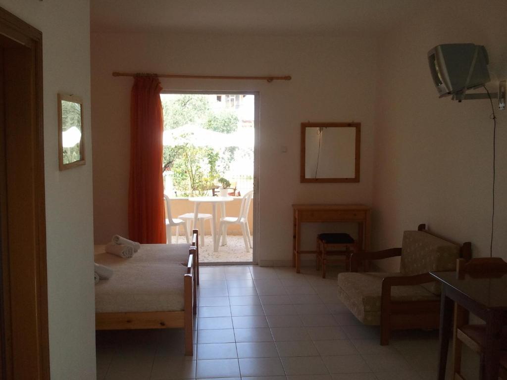 Amarilia Aparthotel Skala Rachoni  Exteriör bild